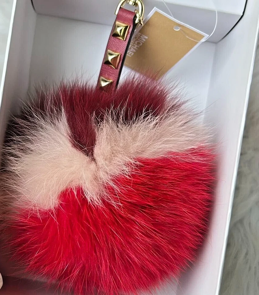 Michael Kors Piel Tachonada Pom Pom Piruleta Damson Morera Oliva Llave Dije FOB Foto 1 de 1