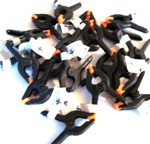 12 Goliath Industrial 3" NYLON FEDERKLEMMEN SC3120 CLIP FLEX PADS 1-5/8" KIEFER - Bild 1 von 2