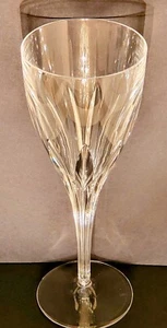 CRISTAL D'ARQUES-DURAND FEUILLE BICCHIERE STELO VINO 8,78" (MINTY) Quantità - Foto 1 di 12