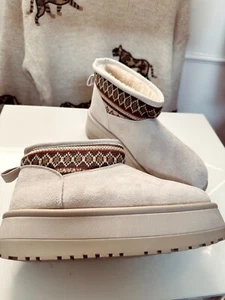Wildleder Optik Stiefeletten mit Fellfutter, Strickmuster und Plateausohle 39 - Bild 1 von 5
