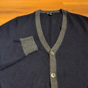 Cárdigan Suéter J Crew Para Hombre Mediano 2 Capas Italiano Cachemira Azul Gris Borde Cuello en V - Imagen 1 de 11