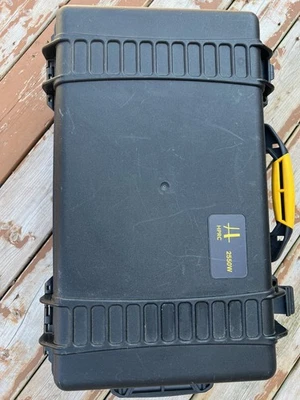 Funda rígida personalizada para Sony FX6, HPRC 2550W con asa y ruedas.  Foto 1 de 4