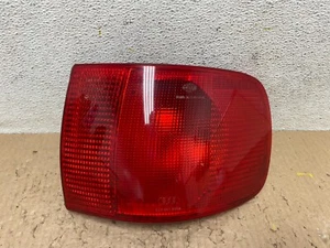 1991 to 1998 Audi 80 Cabriolet Right Passenger OEM Tail Light D1086 DG1 - Picture 1 of 8
