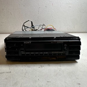 Reproductor de casete radio estéreo clásico FM/AM de colección Sony XR-U770 negro para automóvil - Imagen 1 de 13