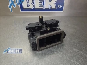 Rejilla de ventilación salpicadero Porsche Taycan Y1A 9J1819110B P23831830 - Imagen 1 de 4