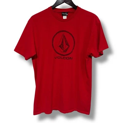 Vintage Y2K Volcom Men's Graphic T Shirt Red Size Large 21 x 30 - Image 1 of 4
