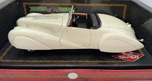 1:18 1938 Delahaye Type 165 Figoni & Falaschi Cabriolet Guiloy Diecast Car - Picture 1 of 24