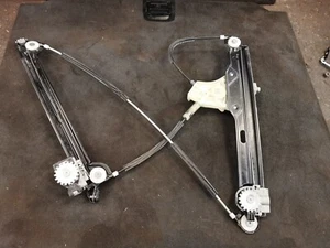 BMW F07 5er GT vorne rechts OSF Fensterheber & Motor 7017314 - Bild 1 von 3