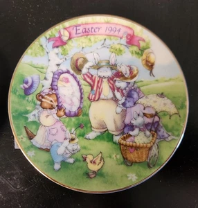 Piatto pasquale Avon 5" vintage 1994 tutto vestito - Foto 1 di 2
