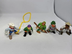 Fisher Price Assorted Figures Lot of 5 1998 Robin Hood Cowboy Pirate - Picture 1 of 4