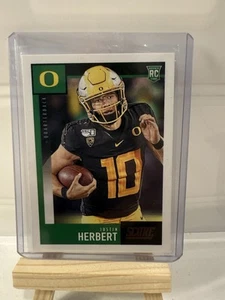 2020 Score - Rookies Scorecard #362 Justin Herbert (RC) - Picture 1 of 2