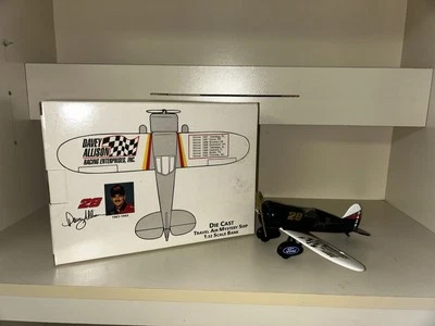 Davey Allison VIAJE AIRE MISTERIOSO BARCO ESCALA 1:32 BANCO NASCAR Foto 1 de 2