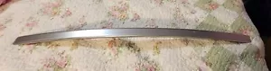 Maniglia porta frigorifero originale KENMORE ELITE PRODUTTORE DI APPARECCHIATURE ORIGINALI MEB413217L ARGENTO - Foto 1 di 3