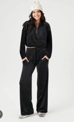 Conjunto de chándal de 2 piezas de terciopelo negro Forever 21 salón terciopelo XS se adapta a pequeño Foto 1 de 4