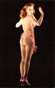 H1529    RISQUE  POSTCARD,     LADY - Picture 1 of 2