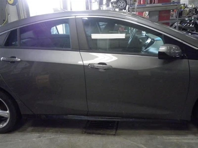 Conjunto puerta delantera derecha gris Chevrolet Volt 2016-2019 64720 8625 Foto 1 de 4