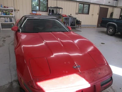 (LOCAL PICKUP ONLY) Hood Fits 85-96 CORVETTE 1702828 - Image 1 of 4