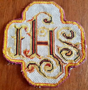 tapisserie Religieuse- ornement liturgique aux petits points -23 cm x 23 cm - Photo 1/2