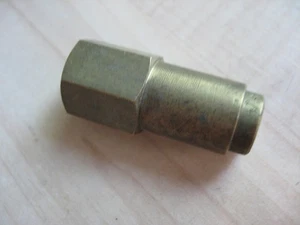 Freightliner Straight Air Line Fitting 1/4" O.D. Line 1/8"-27 NPT Female #M239FC - Bild 1 von 5