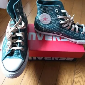 Converse x JoJo ALL STAR HI "JOLYNE CUJOH" Stone Ocean US9.5 w/Charm + Box VG - Picture 1 of 9