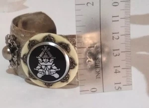 Brazalete negro plata temática religiosa vintage hecho en la India - Imagen 1 de 9