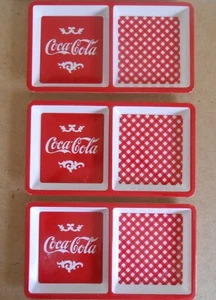Set 3 vassoi da portata quadrati doppio lato Coca-Cola vintage rosso e bianco  - Foto 1 di 12