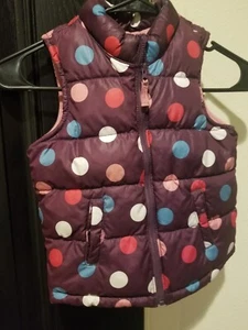 Old Navy Size 4/5t Girls Purple Polka Dot Puffer Vest Jacket - Picture 1 of 2
