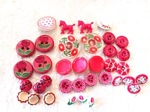 Lot 36 Interesting Pretty Red Buttons Glass Plastic Flowers Dots Clock Ladybugs - Picture 1 of 15