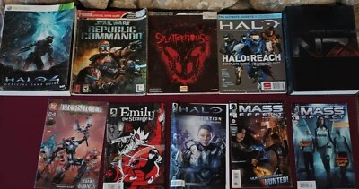 Lot Of 5 Game guides and 5 Dark horse comics. Mass Effect 3 Hard cover Collector - Image 1 of 3