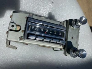 1963 CORVETTE "LIKE NOS " WONDERBAR RADIO AM NOS? WONDER BAR - Picture 1 of 10