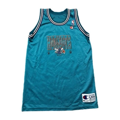 Camiseta vintage Champion × Charlotte Hornets Alonzo Mourning. Crianças tamanho 18-20 - Imagem 1 de 4