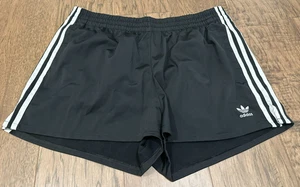 Adidas Classic Women's Stretch Shorts Elastic Waist Front Pockets Black Size XL - Picture 1 of 5