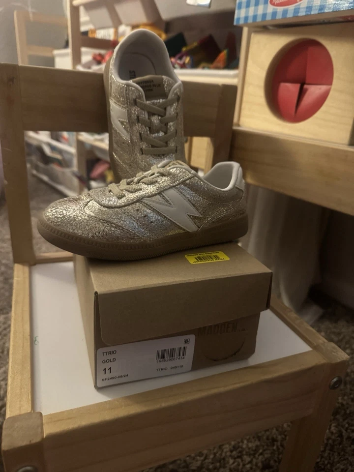 Zapatos de tenis Steve Madden para niñas Foto 1 de 2