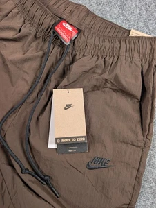 Nike Tech Mens Woven Taper Leg Pants sz Small Brown Performance NWT - Picture 1 of 13