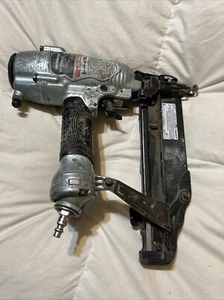 Metabo HPT NT65M2(S) 2 1/2" 16-Gauge Pneumatic Finish Nailer Works Great - Picture 1 of 8
