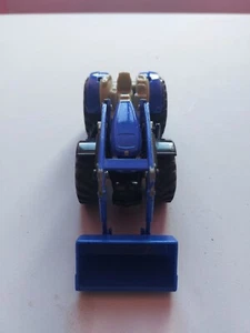 1/50 Siku New Holland T7070 - Picture 1 of 6