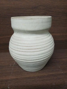 Barbara Horne Studio Pottery Pot - Picture 1 of 3