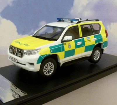 VITESSE 1/43 2018 TOYOTA LAND CRUISER PRADO UK AMBULANCE SERVICE NHS IOW 29428 - Image 1 of 4
