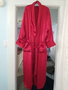 Cacique Red LONG Fleece lined Satin Overlay Robe Size 22-24 - Picture 1 of 7