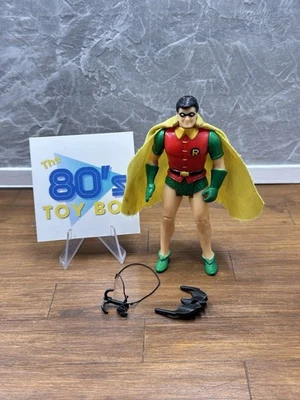 Boneco DC Super Powers Robin Karatê Chop Vintage Toy Biz 1989 com Capa e Gancho - Imagem 1 de 4