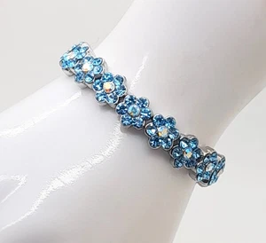 HANDGEMACHTE HELLBLAUE & AB STRASS BLUME SILBER FORM STRETCH MODE ARMBÄNDER - Bild 1 von 10