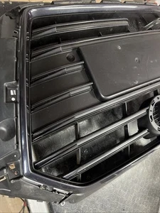 Kühlergrill Audi A3 8V3 FRONTGRILL 8V3853651AE Kühlergitter - Foto 1 di 14