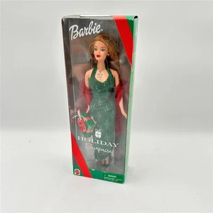 2000 Mattel Holiday Surprise Barbie Weihnachtspuppe grünes Kleid neu im Karton #27290 - Bild 1 von 1