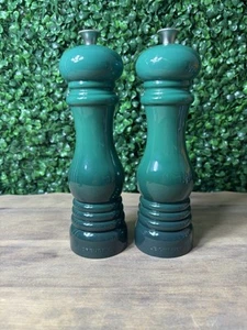 Le Creuset Ombré Caribbean Green Salt and Pepper Mill Shakers 8” - Picture 1 of 7