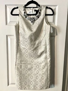 LKNW White House Schwarzmarkt Urlaub elegantes Kleid mit Schmuckausschnitt Gr. 4 - Bild 1 von 4