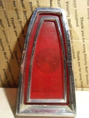 Luz trasera superior 65 Mercury Montclair Marauder Monterey bisel cromado C5MB-13449-A Foto 1 de 4