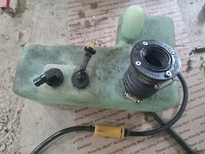 1993 SEADOO GTX Oi l Tank Reservoir 275-000-042 ,275-000-021 - Picture 1 of 6