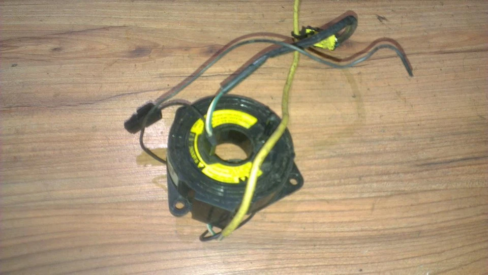 Anillo Daewoo Nubira 1997 Slip Squib usado, genuino #95270-61 Foto 1 de 1