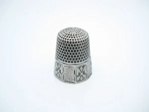 Antique Sterling Silver Sewing Thimble Floral Design Size 9 - Picture 1 of 3