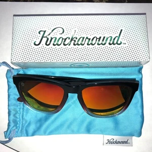 Occhiali da sole Knockaround Premium nero lucido e rosso ghiaccio/rosso tramonto polarizzati - Foto 1 di 7